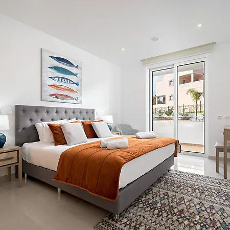 Luxury 3 Bedroom Apartment Lagos شقة لاغوس