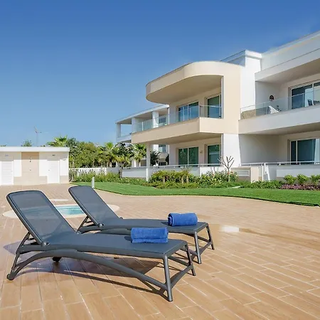 Luxury 3 Bedroom Apartment Lagos شقة *